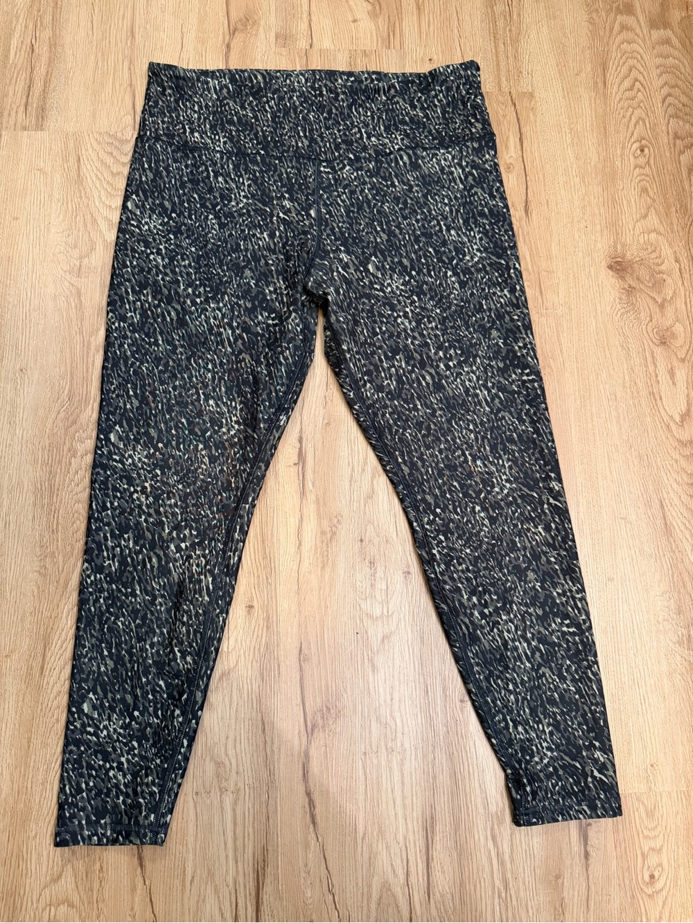 High-Rise Women’s Printed Active Leggings - Black/Green/Gray